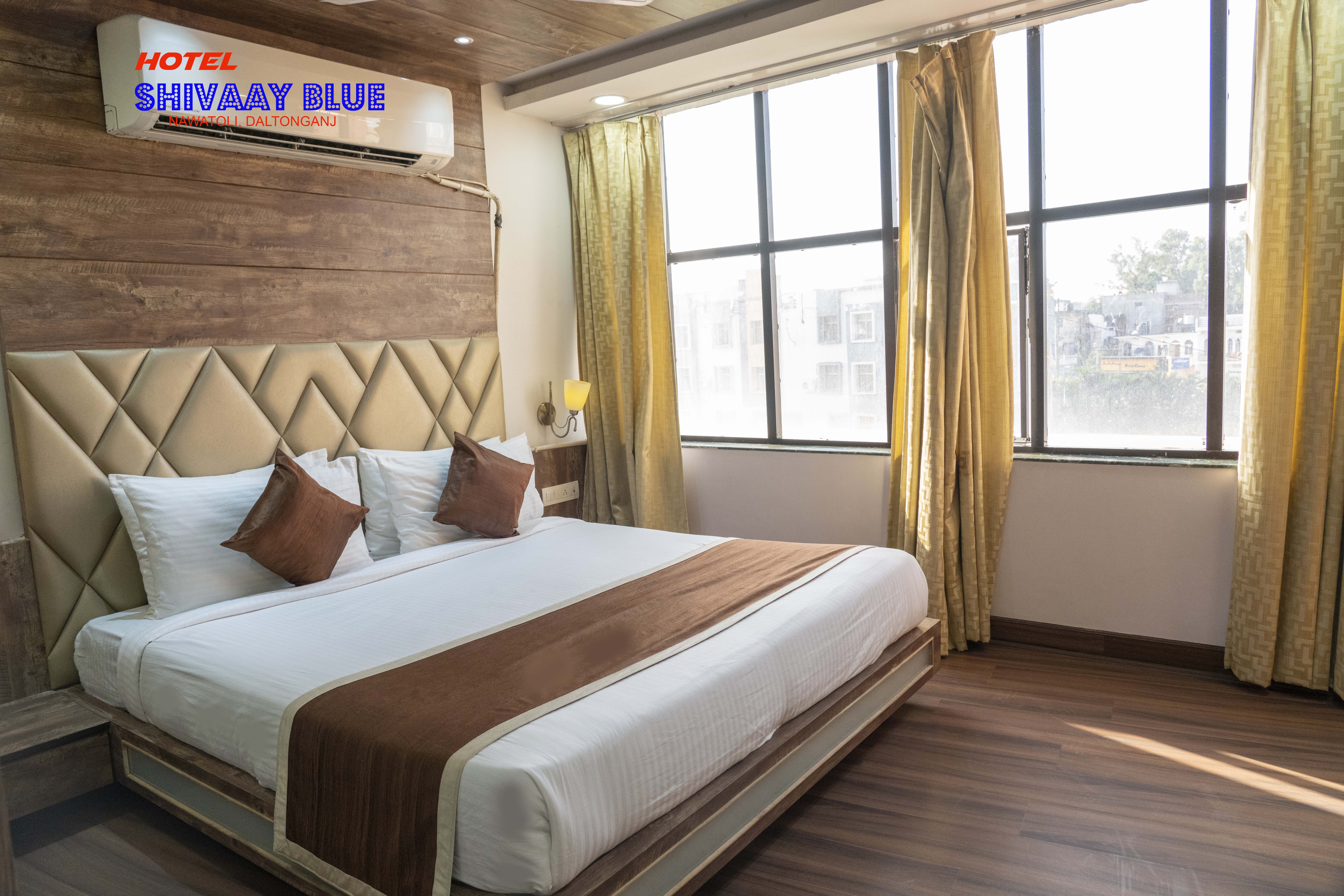 hotel shivaay blue banner